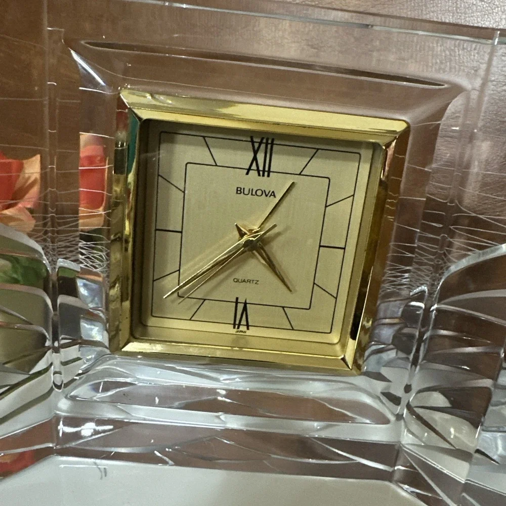 FLAWLESS Exquisite Japan HOYA Crystal BULOVA Quartz Clear Glass WORKING CLOCK